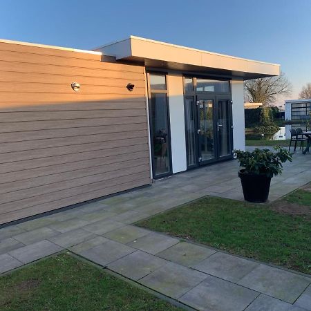 Luxus Chalet Waterfront Lathum Εξωτερικό φωτογραφία