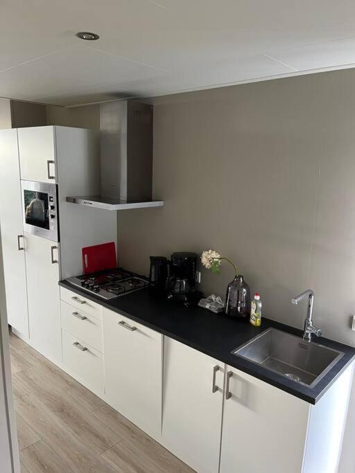 Luxus Chalet Waterfront Lathum Εξωτερικό φωτογραφία