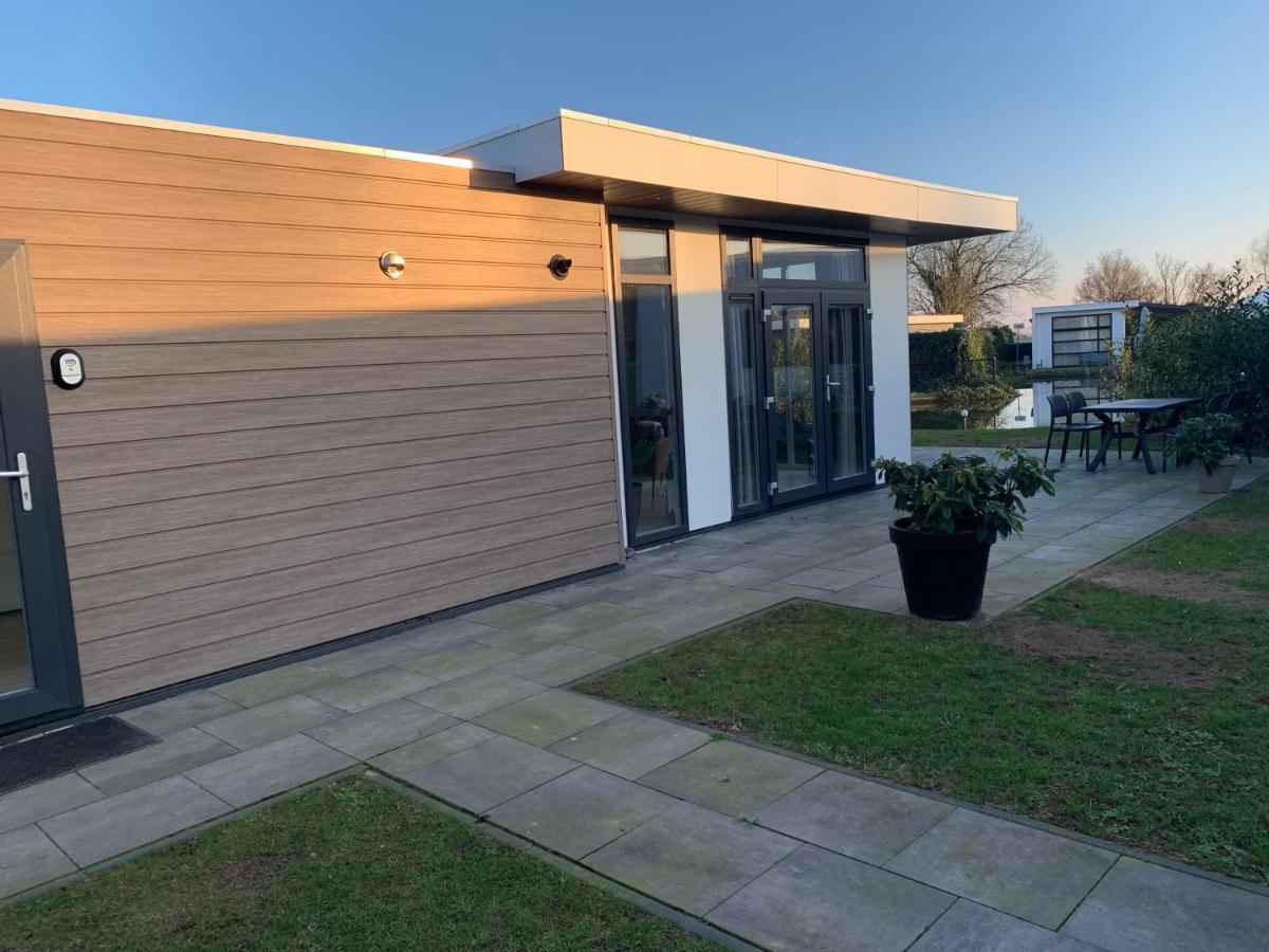 Luxus Chalet Waterfront Lathum Εξωτερικό φωτογραφία